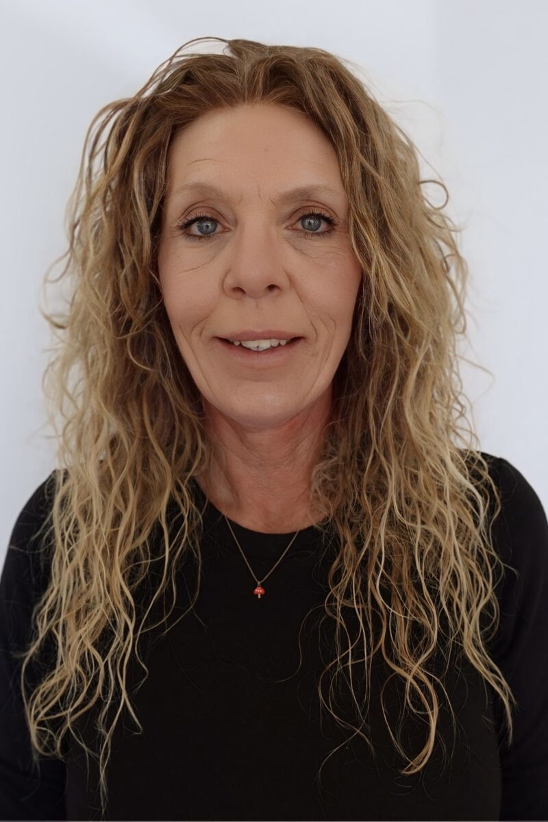 Melanie Stewart​